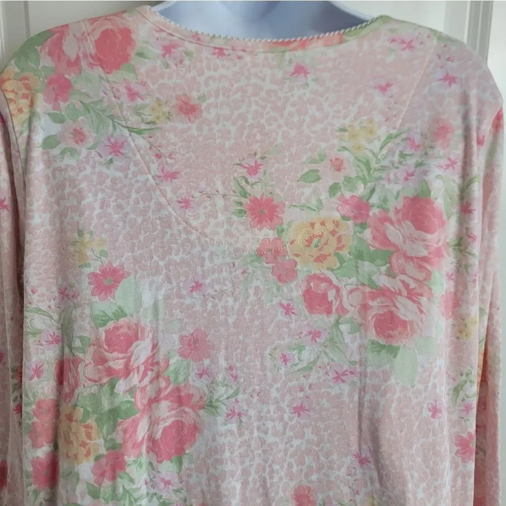 MISS ELAINE Floral Nightgown